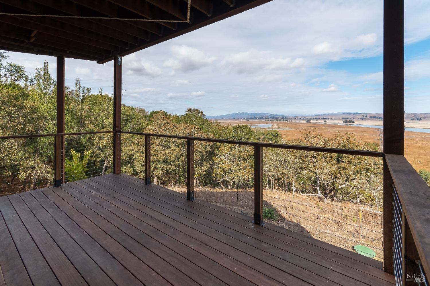 Detail Gallery Image 37 of 60 For 230 Crest Rd, Novato,  CA 94945 - 4 Beds | 3/1 Baths