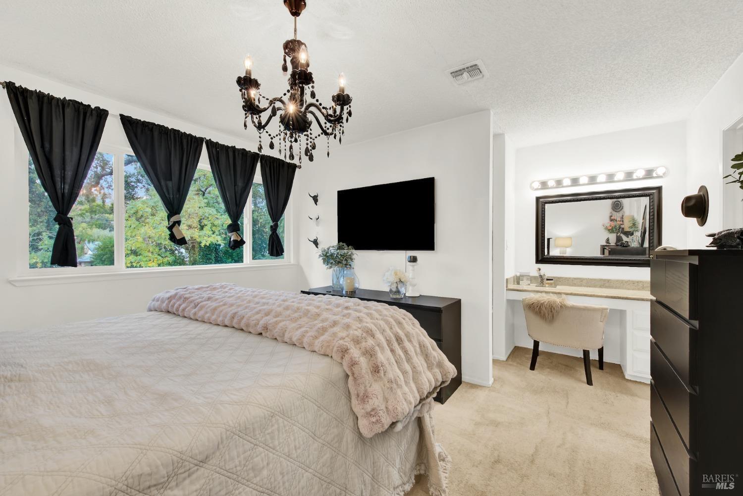 Detail Gallery Image 31 of 61 For 490 Edgewood Dr #22,  Vacaville,  CA 95688 - 2 Beds | 1/1 Baths