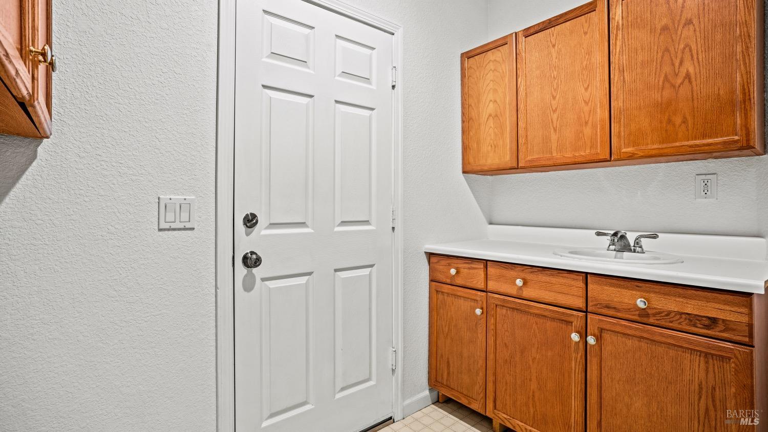 Detail Gallery Image 28 of 47 For 204 Clover Springs Dr, Cloverdale,  CA 95425 - 2 Beds | 2 Baths