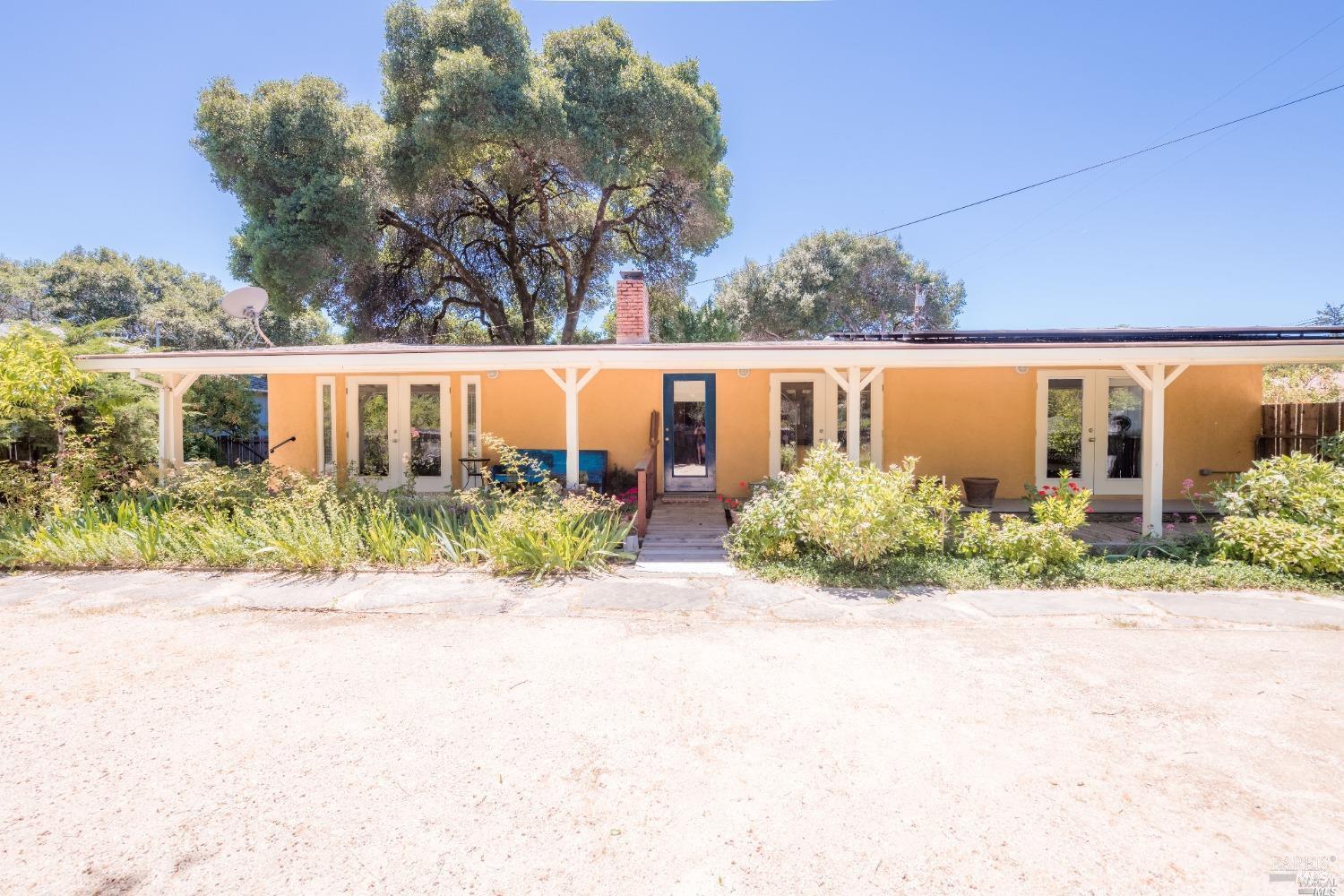 Detail Gallery Image 3 of 33 For 12440 Anderson Valley Way, Boonville,  CA 95415 - 3 Beds | 2/1 Baths