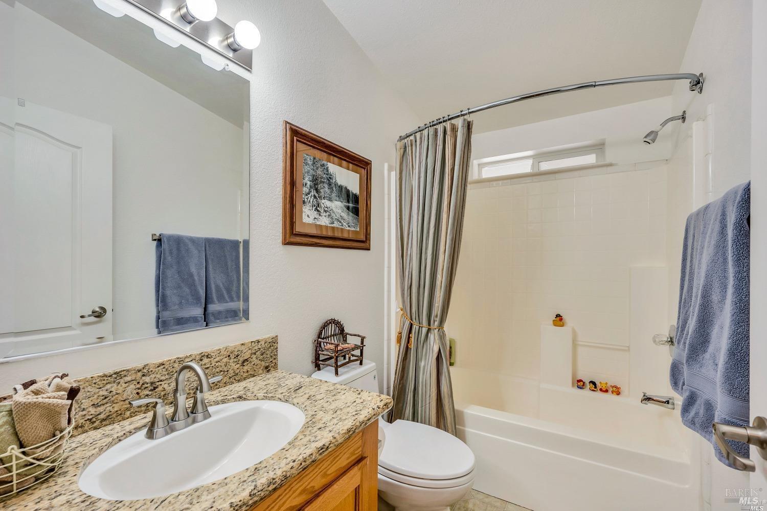 Detail Gallery Image 19 of 33 For 5455 North Dr, Lower Lake,  CA 95457 - 3 Beds | 2 Baths