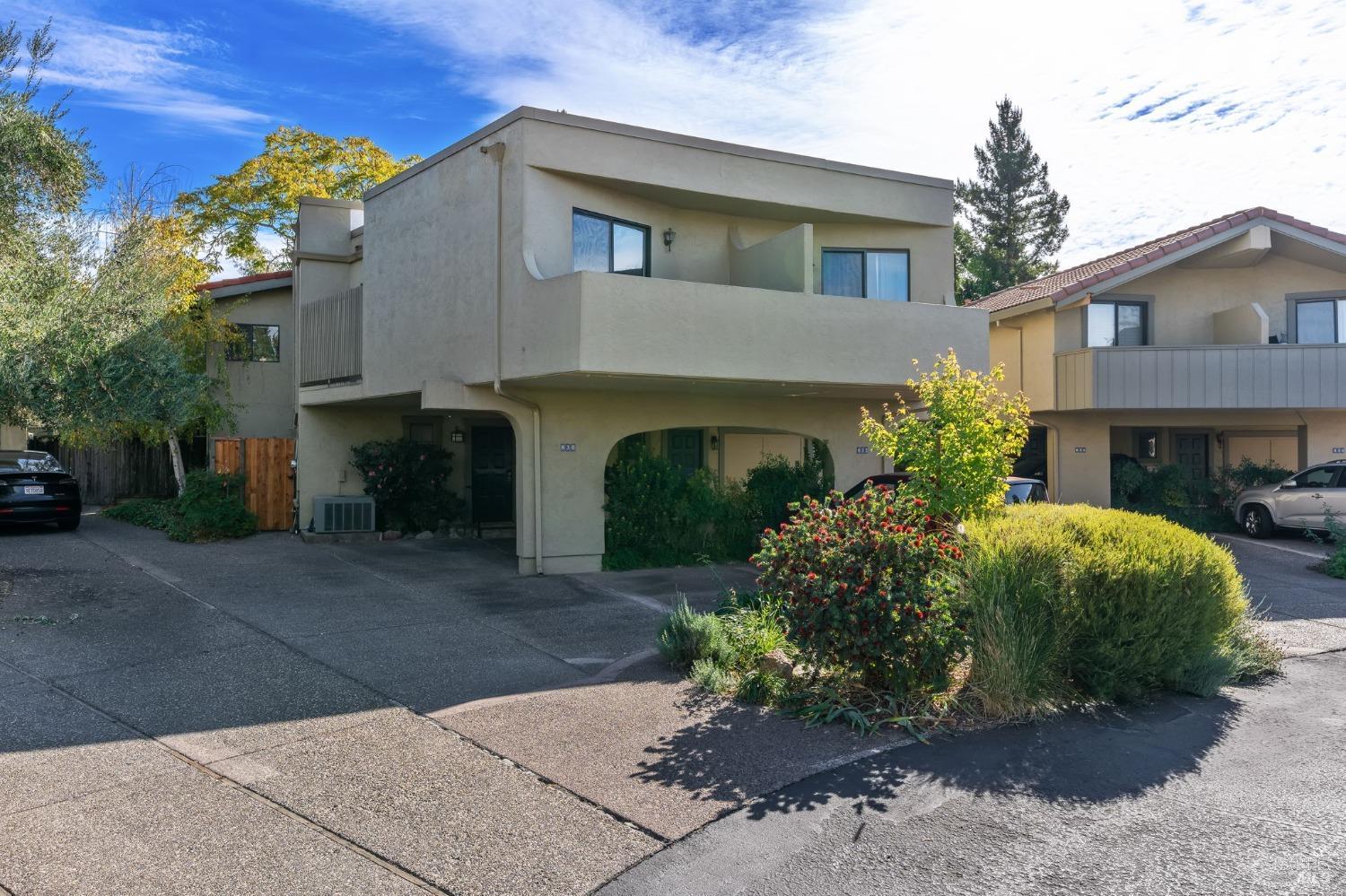 Detail Gallery Image 6 of 57 For 830 2nd St, Sonoma,  CA 95476 - 3 Beds | 2/1 Baths