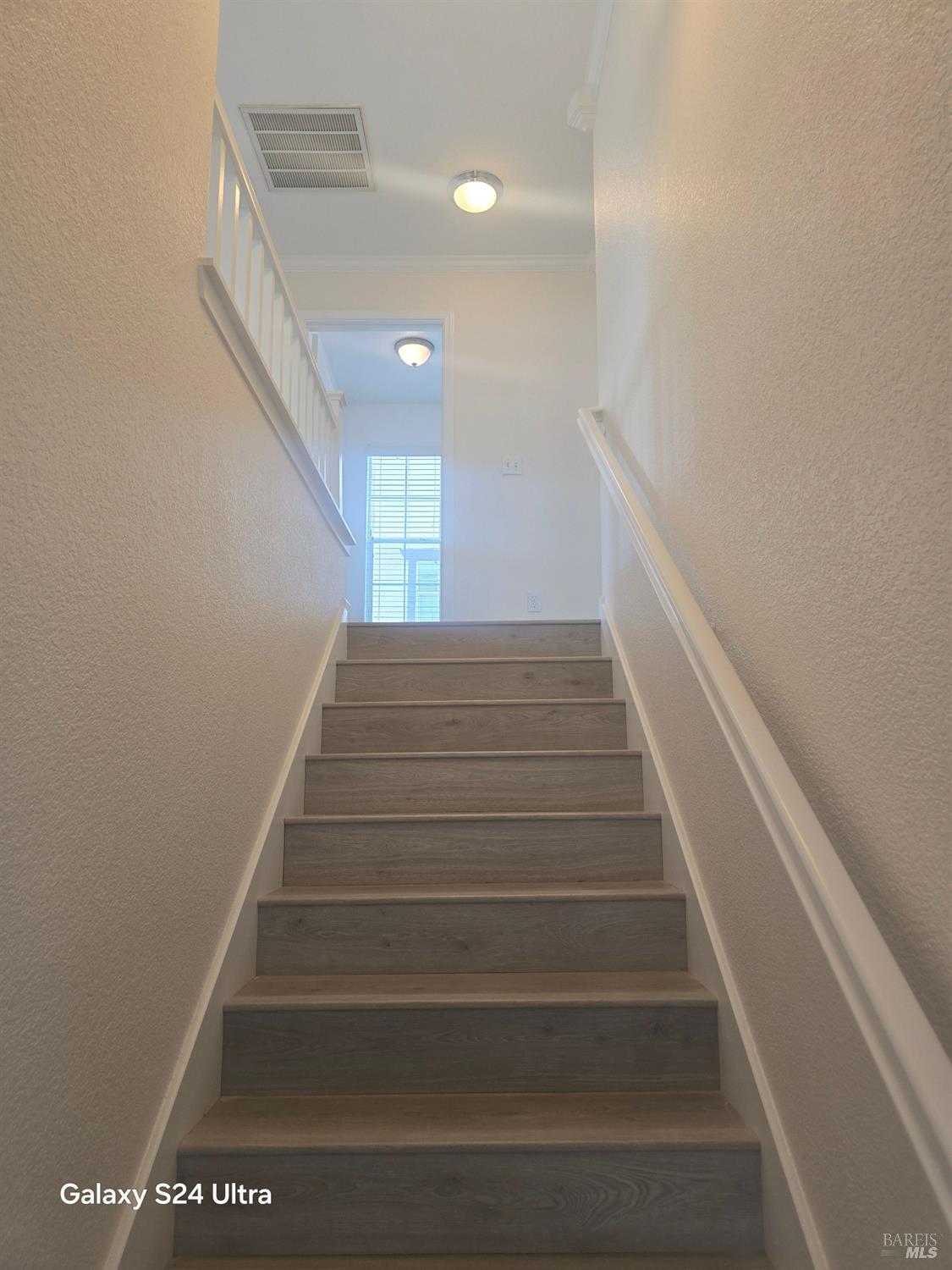 Detail Gallery Image 13 of 32 For 661 Sawgrass Ct, Vacaville,  CA 95687 - 3 Beds | 2/1 Baths