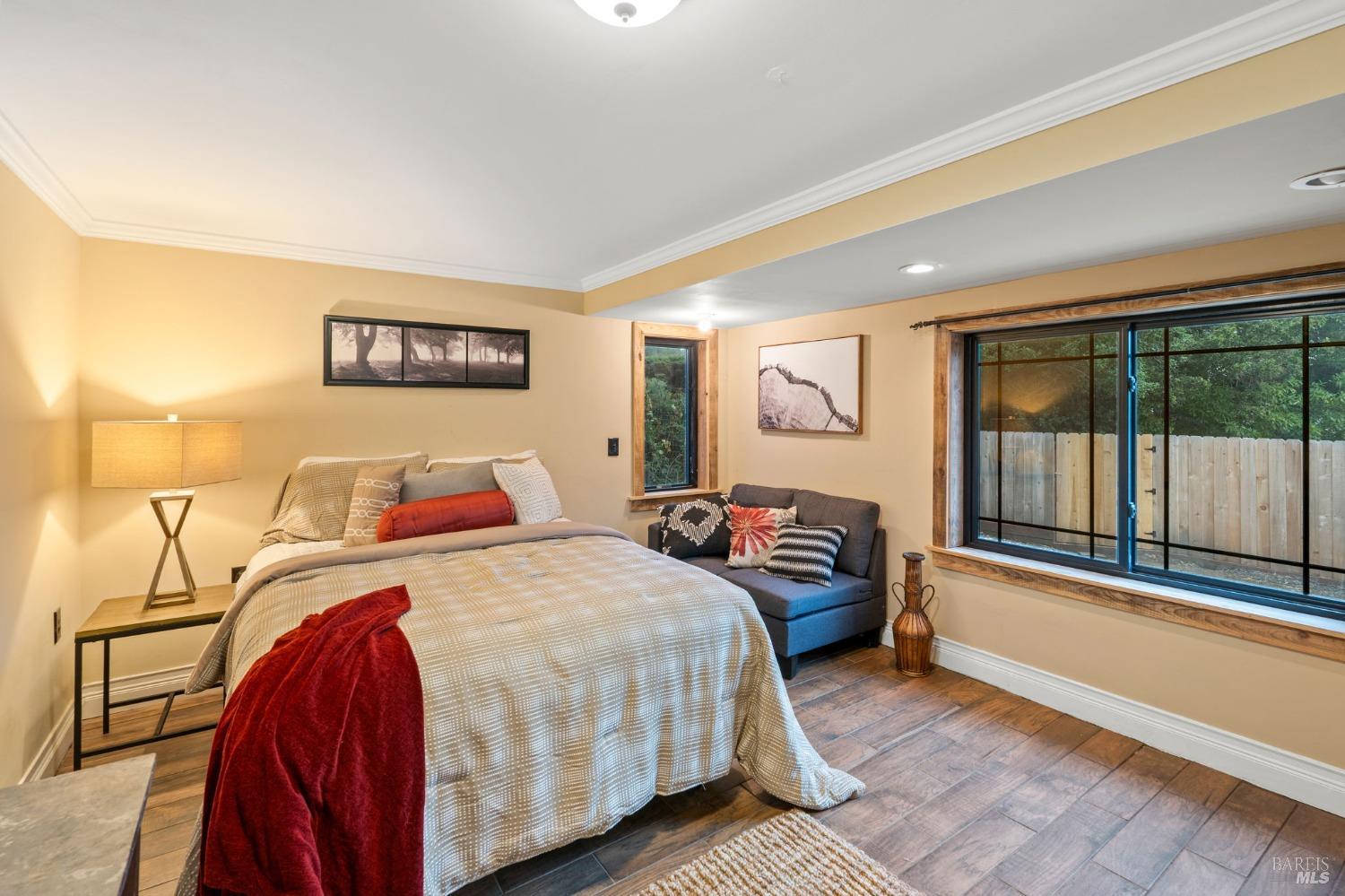 Detail Gallery Image 7 of 54 For 192 Adams Ave, Mill Valley,  CA 94941 - 2 Beds | 2 Baths