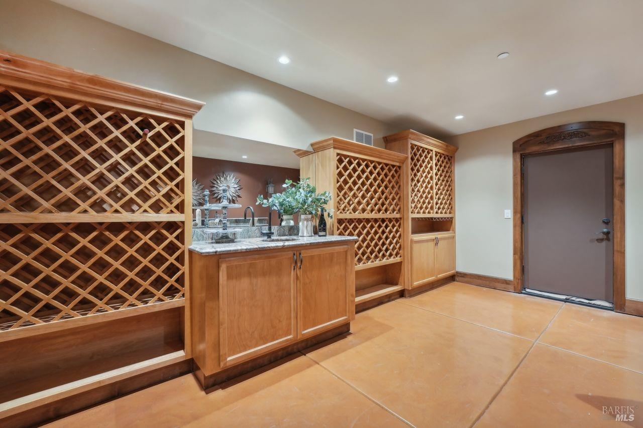 Detail Gallery Image 61 of 81 For 231 Poppy Hill Dr, Healdsburg,  CA 95448 - 5 Beds | 4/1 Baths