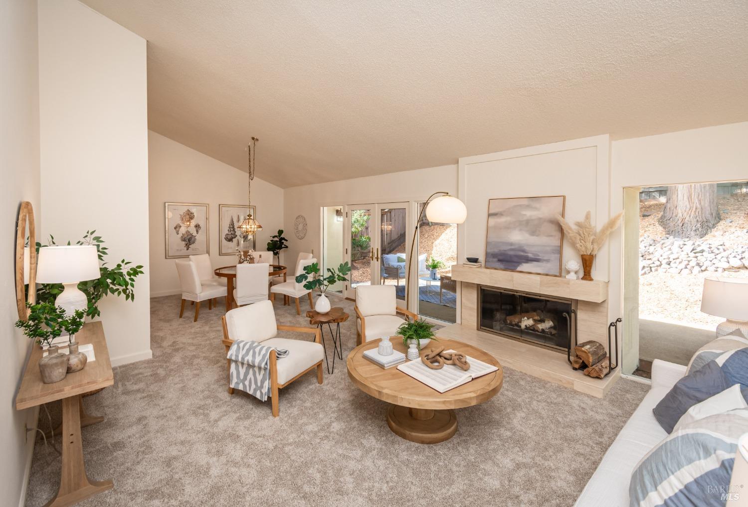 Detail Gallery Image 12 of 58 For 15 Jacinto Way, Novato,  CA 94945 - 3 Beds | 2 Baths