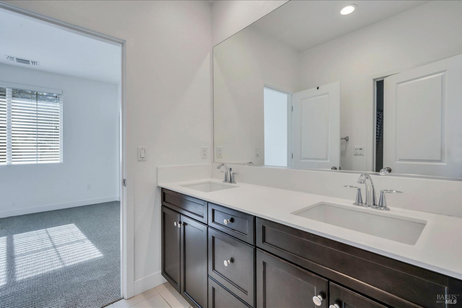 Detail Gallery Image 15 of 27 For 2512 Red Willow Dr, Santa Rosa,  CA 95403 - 3 Beds | 2/1 Baths