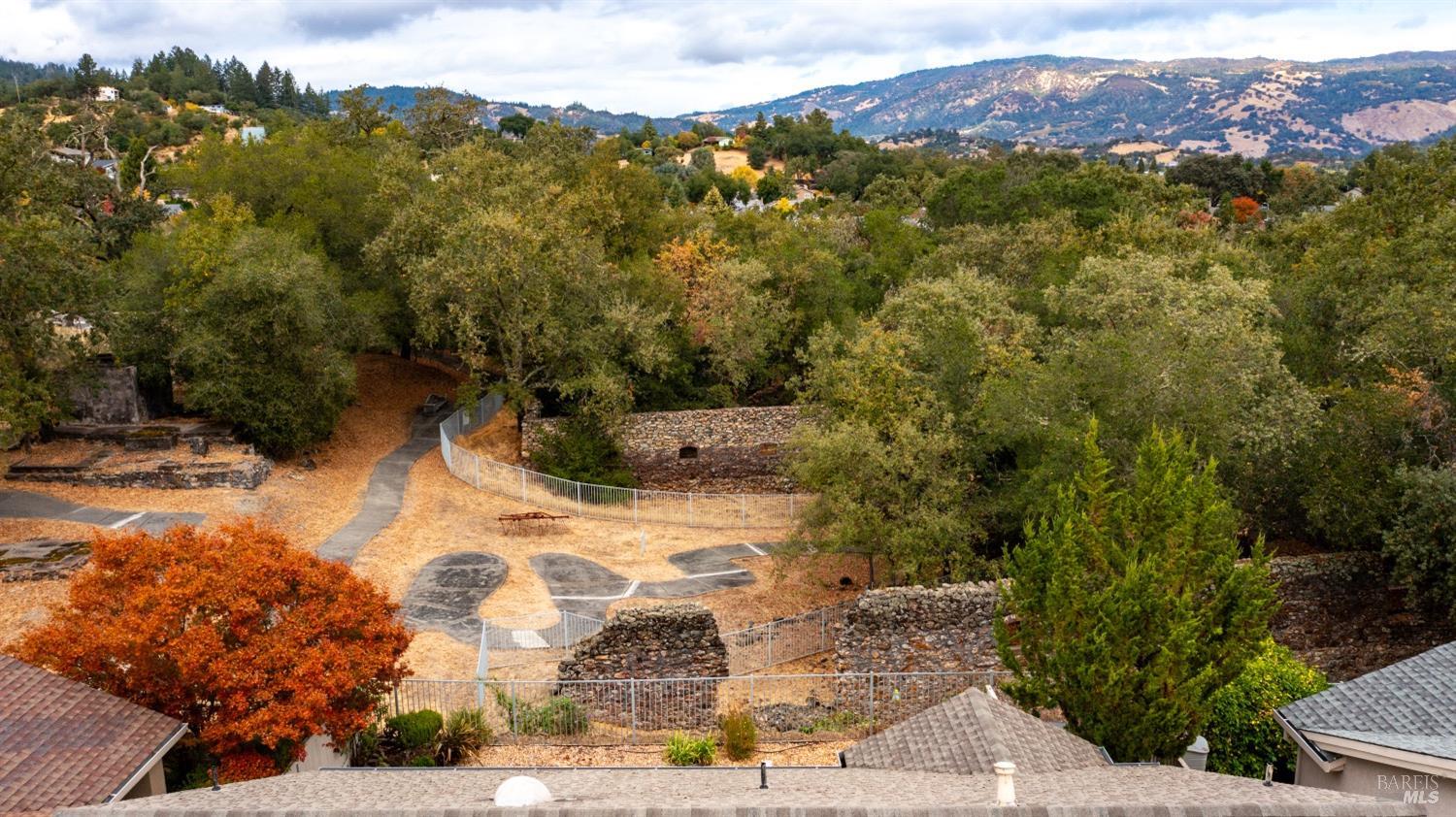 Detail Gallery Image 38 of 47 For 204 Clover Springs Dr, Cloverdale,  CA 95425 - 2 Beds | 2 Baths