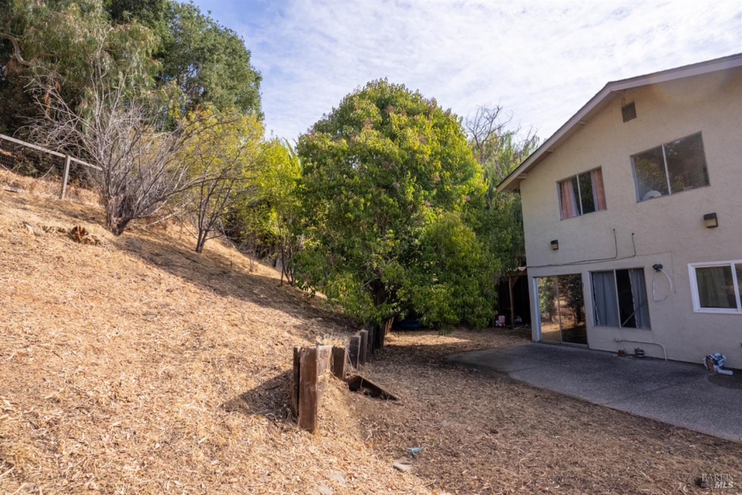 Detail Gallery Image 25 of 26 For 106 Evergreen Way, Vallejo,  CA 94591 - 3 Beds | 2/1 Baths