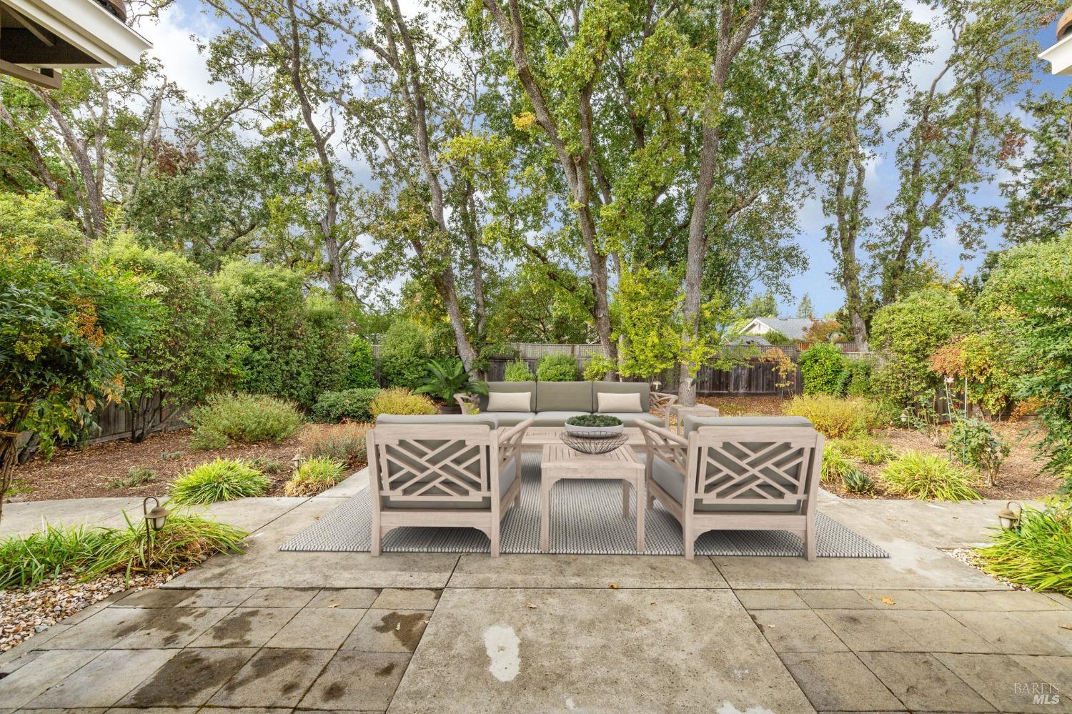 Detail Gallery Image 40 of 62 For 9221 Oak Trail Cir, Santa Rosa,  CA 95409 - 2 Beds | 2 Baths