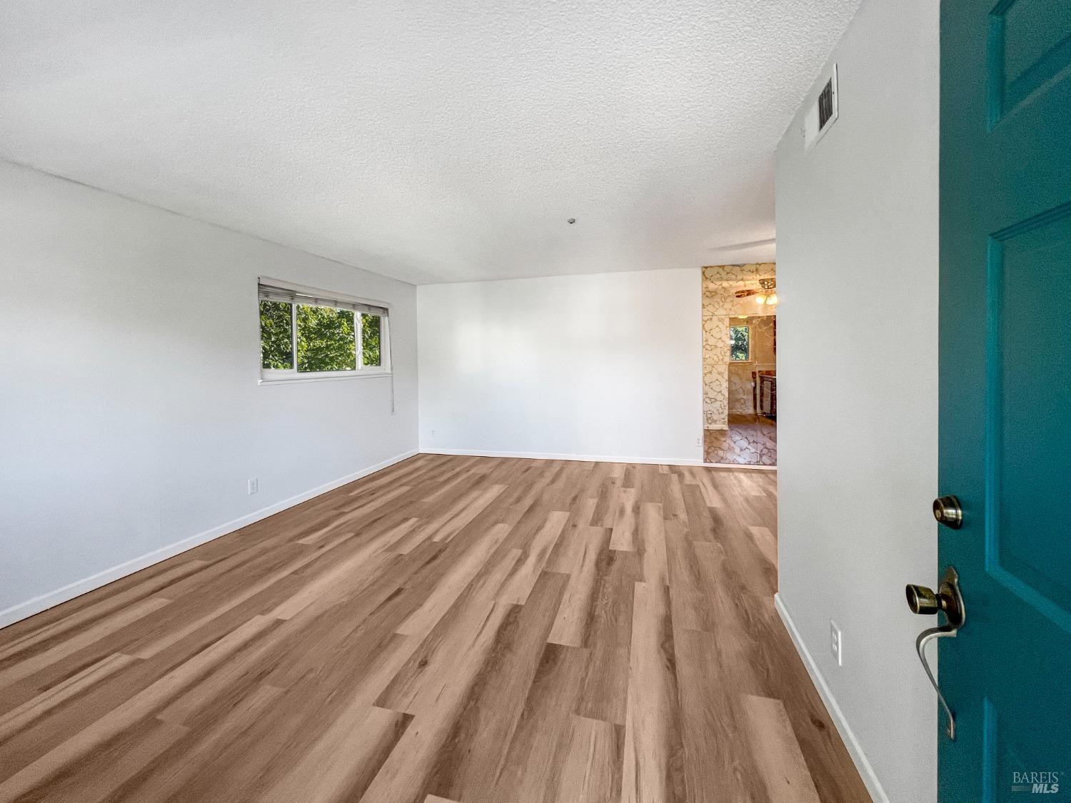 Detail Gallery Image 3 of 25 For 1890 Dorado Ct, Santa Rosa,  CA 95403 - 2 Beds | 1 Baths