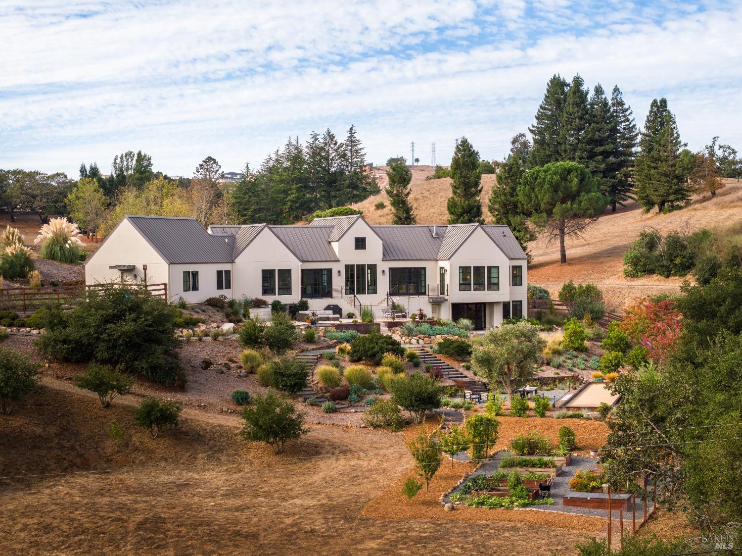 Detail Gallery Image 42 of 51 For 4200 Old Vineyard Ln, Santa Rosa,  CA 95404 - 3 Beds | 3/1 Baths