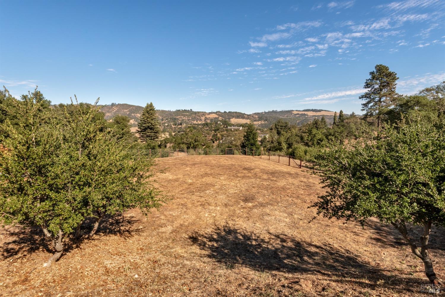 Detail Gallery Image 43 of 51 For 4200 Old Vineyard Ln, Santa Rosa,  CA 95404 - 3 Beds | 3/1 Baths