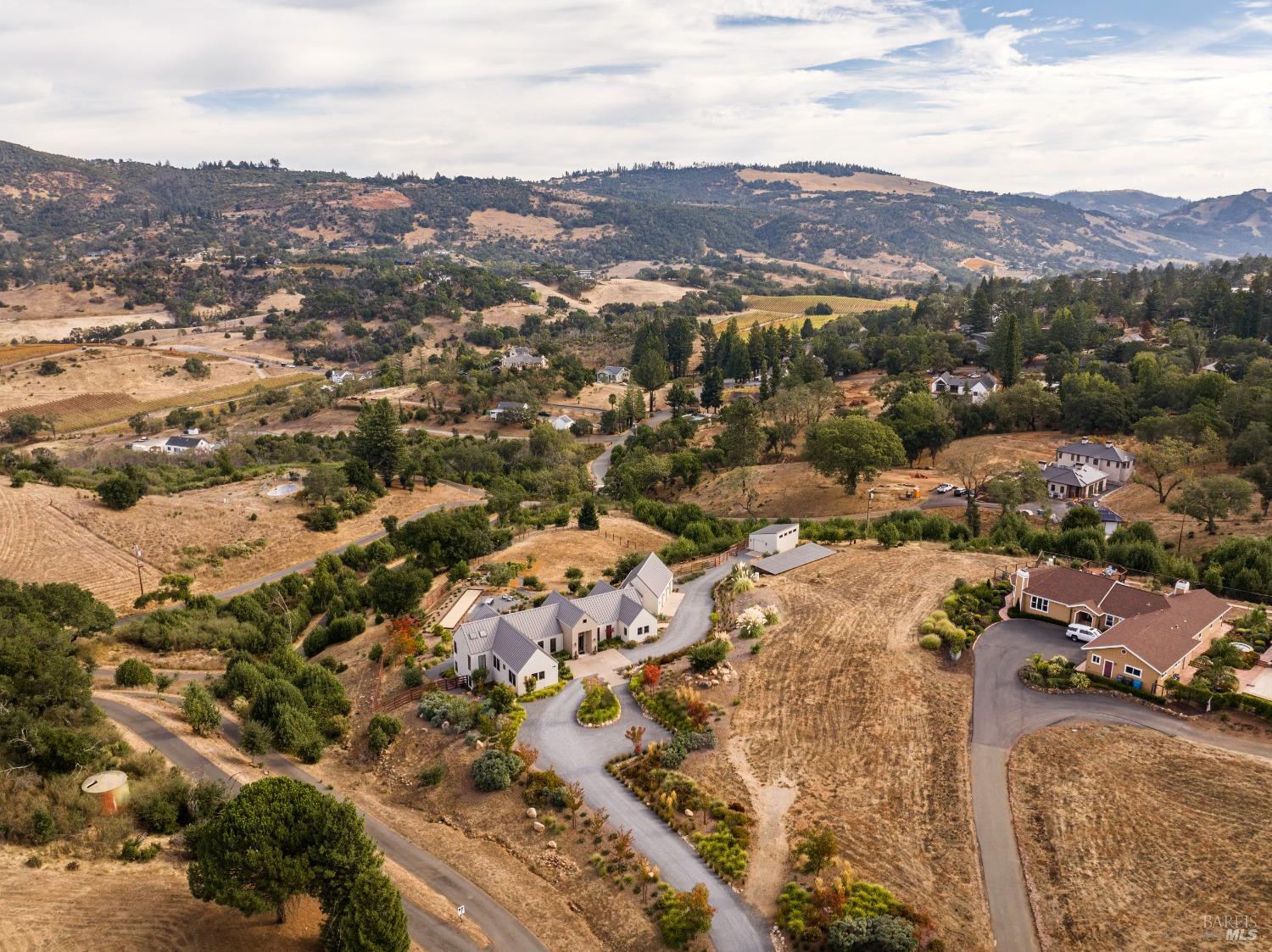 Detail Gallery Image 2 of 51 For 4200 Old Vineyard Ln, Santa Rosa,  CA 95404 - 3 Beds | 3/1 Baths