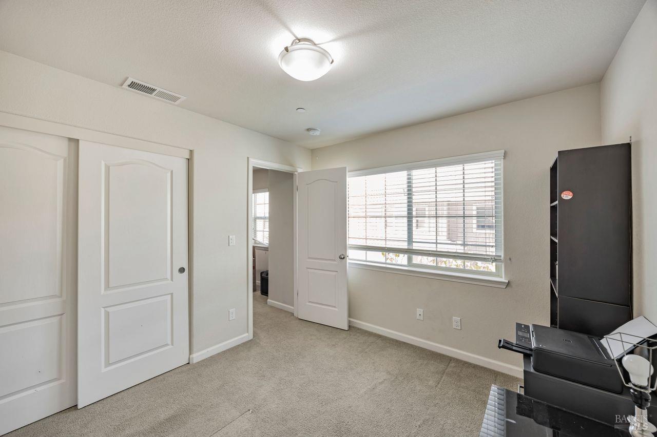 Detail Gallery Image 26 of 37 For 2425 San Miguel Ave, Santa Rosa,  CA 95403 - 3 Beds | 2/1 Baths