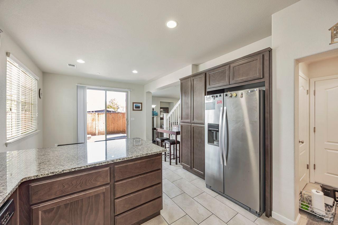 Detail Gallery Image 14 of 37 For 2425 San Miguel Ave, Santa Rosa,  CA 95403 - 3 Beds | 2/1 Baths