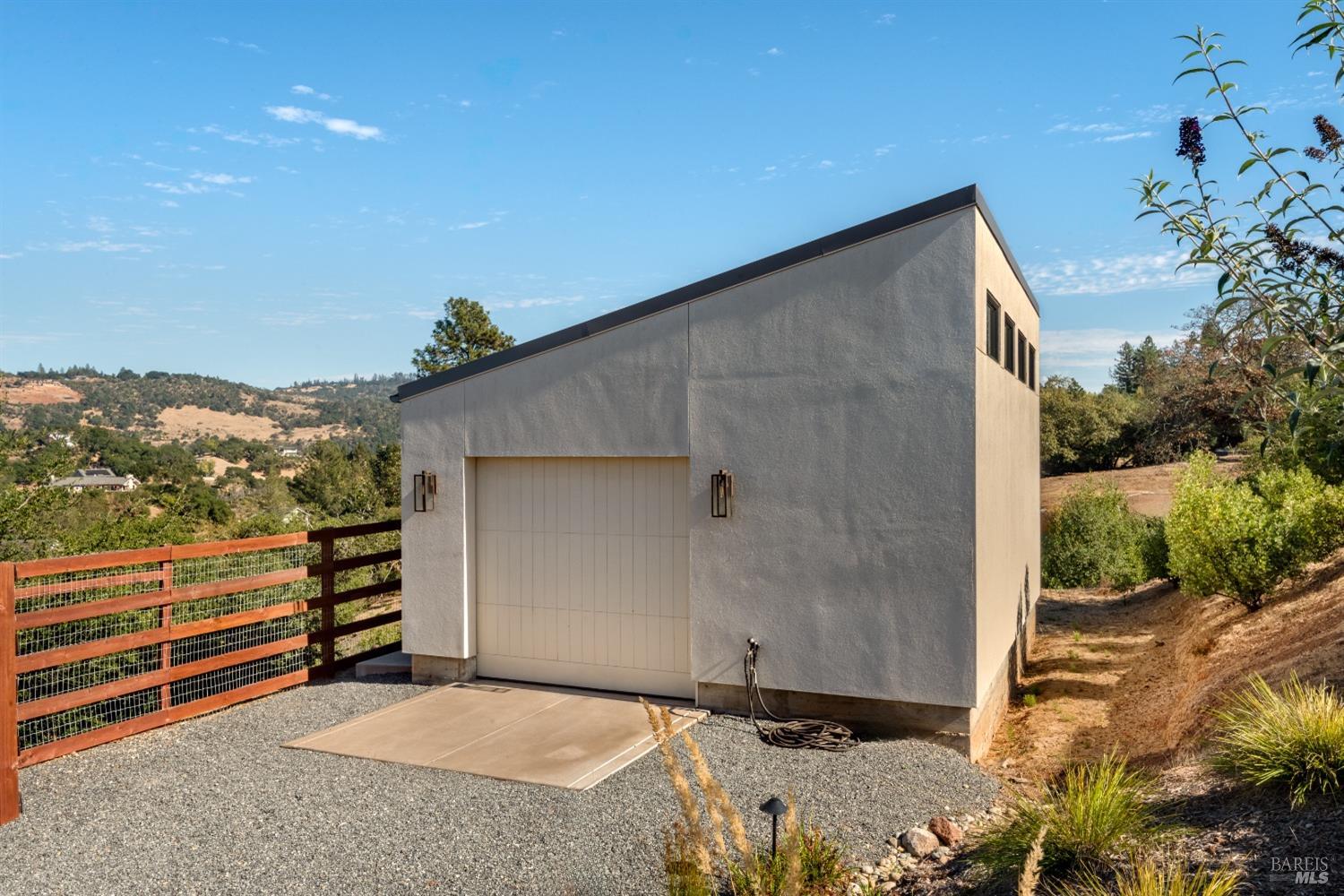 Detail Gallery Image 44 of 51 For 4200 Old Vineyard Ln, Santa Rosa,  CA 95404 - 3 Beds | 3/1 Baths