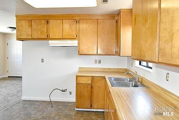 Detail Gallery Image 3 of 20 For 244 Woodrow Ave, Vallejo,  CA 94591 - 2 Beds | 1 Baths