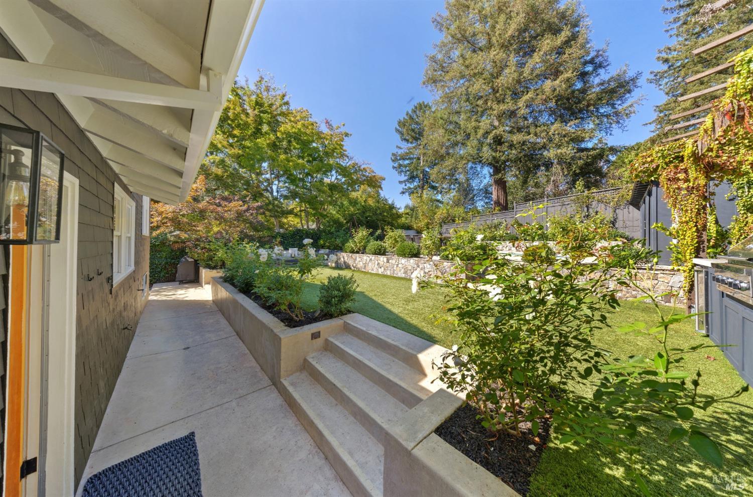 Detail Gallery Image 50 of 68 For 48 Calumet Ave, San Anselmo,  CA 94960 - 3 Beds | 2 Baths