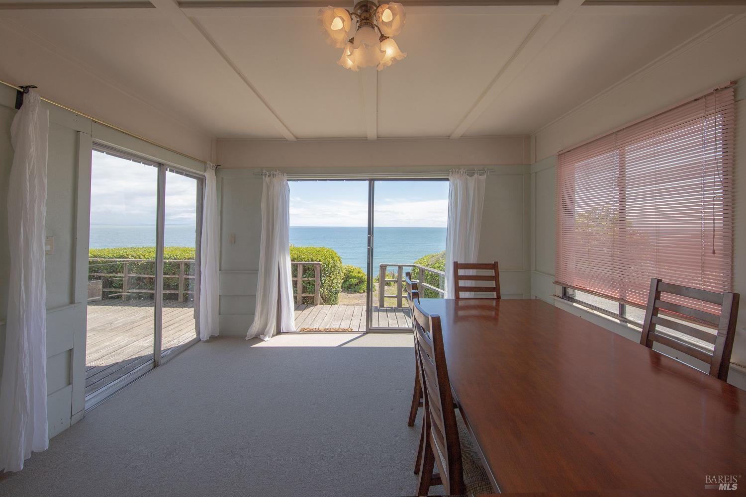 Detail Gallery Image 11 of 28 For 81 Crescente Ave, Bolinas,  CA 94924 - 2 Beds | 1 Baths