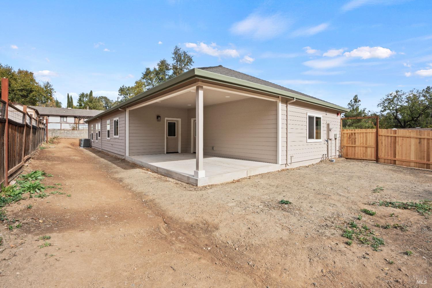 Detail Gallery Image 19 of 23 For 2881 Oak Court Rd, Ukiah,  CA 95482 - 3 Beds | 2 Baths