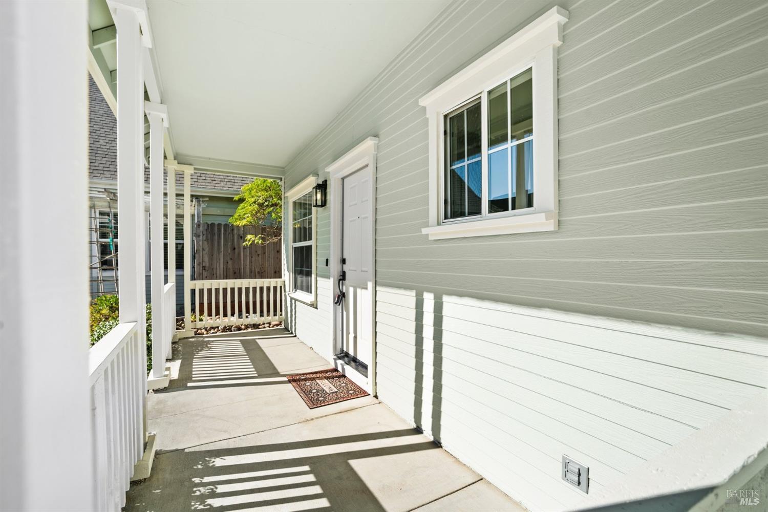 Detail Gallery Image 2 of 37 For 139 Cherryview Ct, Napa,  CA 94558 - 3 Beds | 2/1 Baths