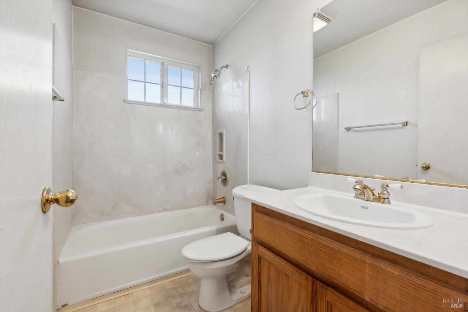 Detail Gallery Image 28 of 36 For 707 Daniels Ave, Vallejo,  CA 94590 - 4 Beds | 2/1 Baths