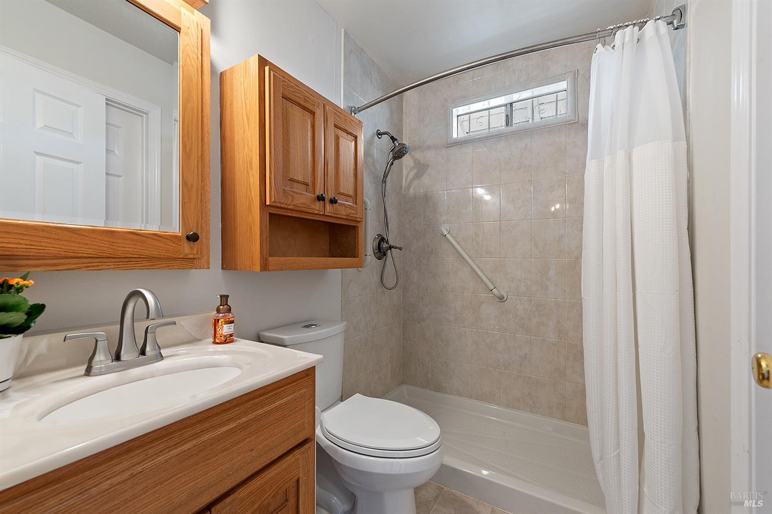 Detail Gallery Image 23 of 30 For 2619 Tara Hills Dr, San Pablo,  CA 94806 - 3 Beds | 1 Baths