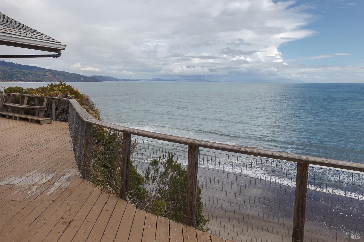 Detail Gallery Image 27 of 28 For 81 Crescente Ave, Bolinas,  CA 94924 - 2 Beds | 1 Baths