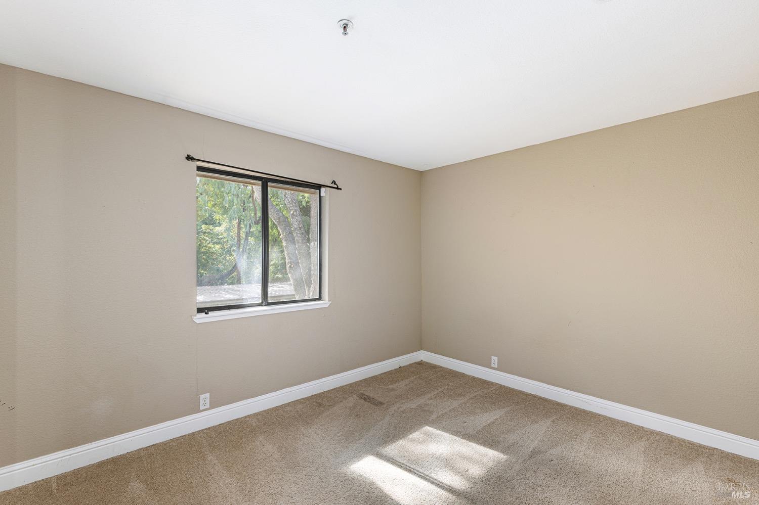 Detail Gallery Image 14 of 23 For 662 Arcadia Dr, Vacaville,  CA 95687 - 2 Beds | 1 Baths