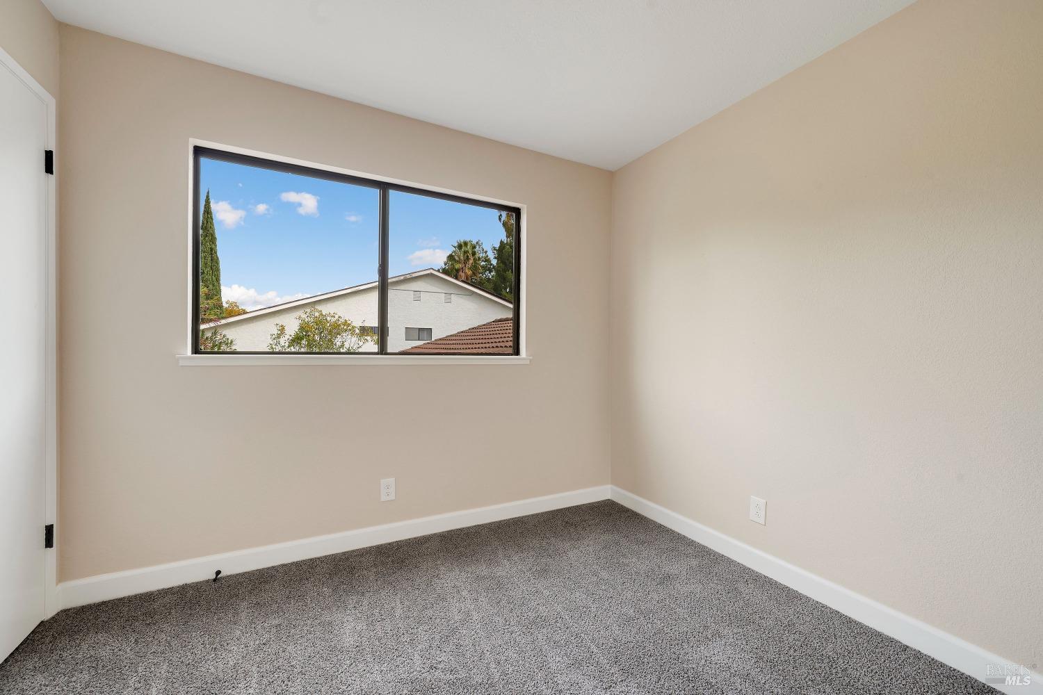 Detail Gallery Image 36 of 53 For 3273 Arroyo Dr, Fairfield,  CA 94533 - 4 Beds | 2/1 Baths