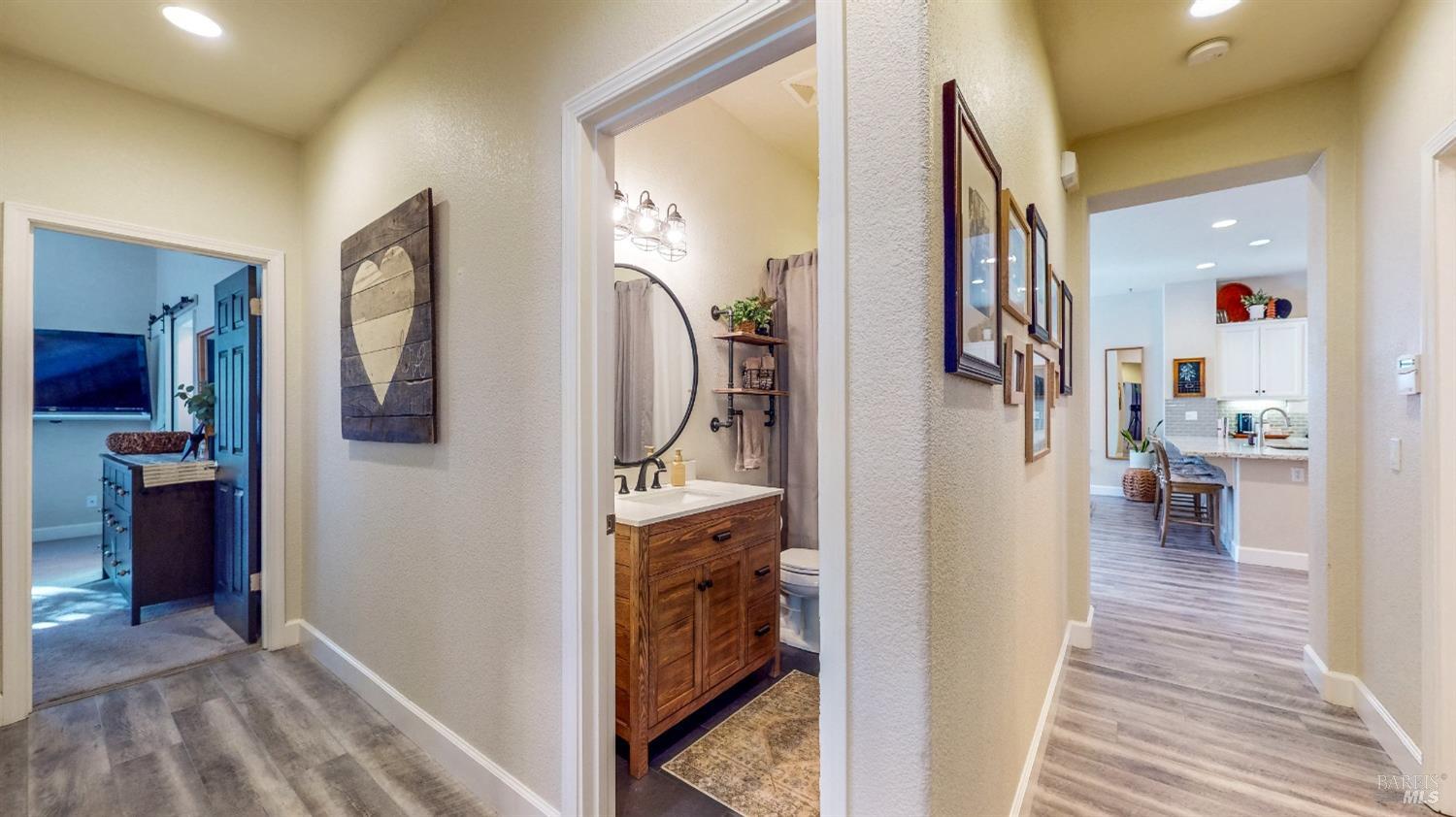 Detail Gallery Image 22 of 56 For 337 Decanter Cir, Windsor,  CA 95492 - 3 Beds | 2 Baths