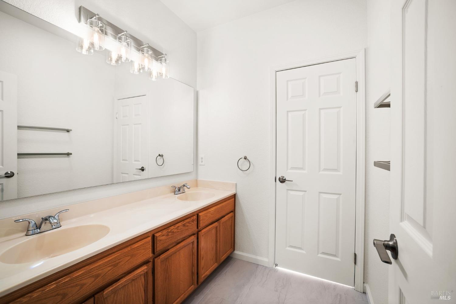 Detail Gallery Image 22 of 37 For 139 Cherryview Ct, Napa,  CA 94558 - 3 Beds | 2/1 Baths