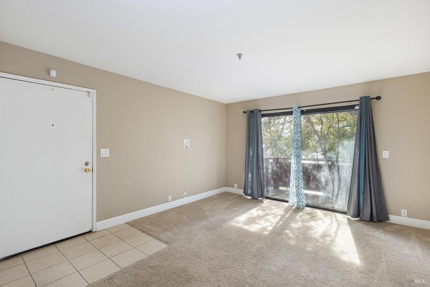 Detail Gallery Image 7 of 23 For 662 Arcadia Dr, Vacaville,  CA 95687 - 2 Beds | 1 Baths