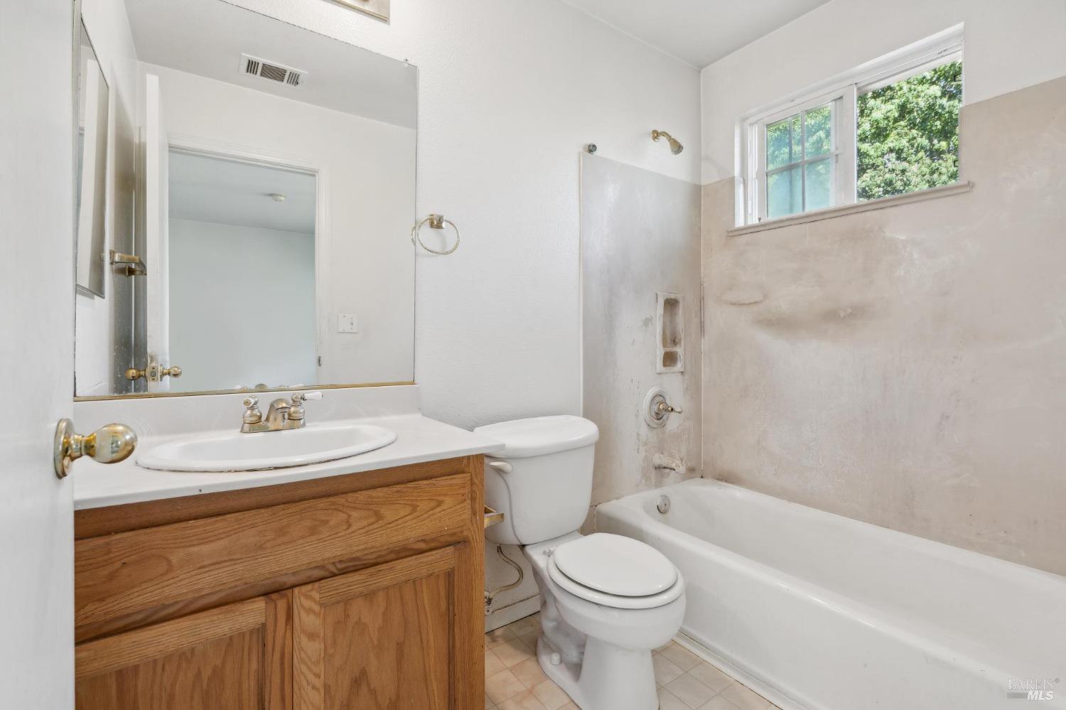 Detail Gallery Image 25 of 36 For 707 Daniels Ave, Vallejo,  CA 94590 - 4 Beds | 2/1 Baths