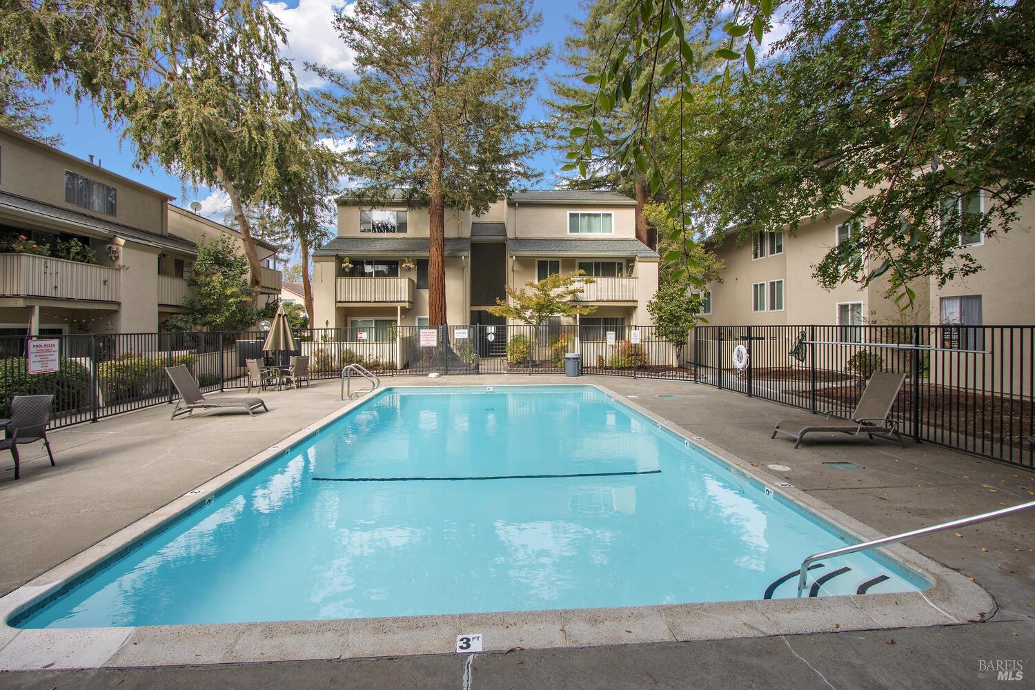 Detail Gallery Image 29 of 34 For 2704 Oak Rd #77,  Walnut Creek,  CA 94597 - 3 Beds | 2 Baths