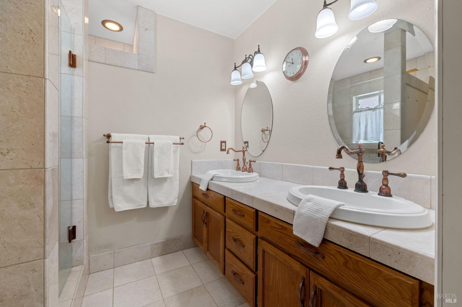 Detail Gallery Image 23 of 37 For 313 Michael Dr, Santa Rosa,  CA 95401 - 4 Beds | 2/1 Baths