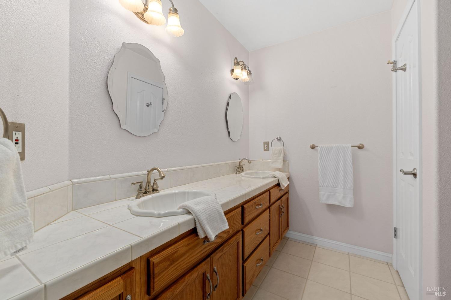 Detail Gallery Image 27 of 37 For 313 Michael Dr, Santa Rosa,  CA 95401 - 4 Beds | 2/1 Baths