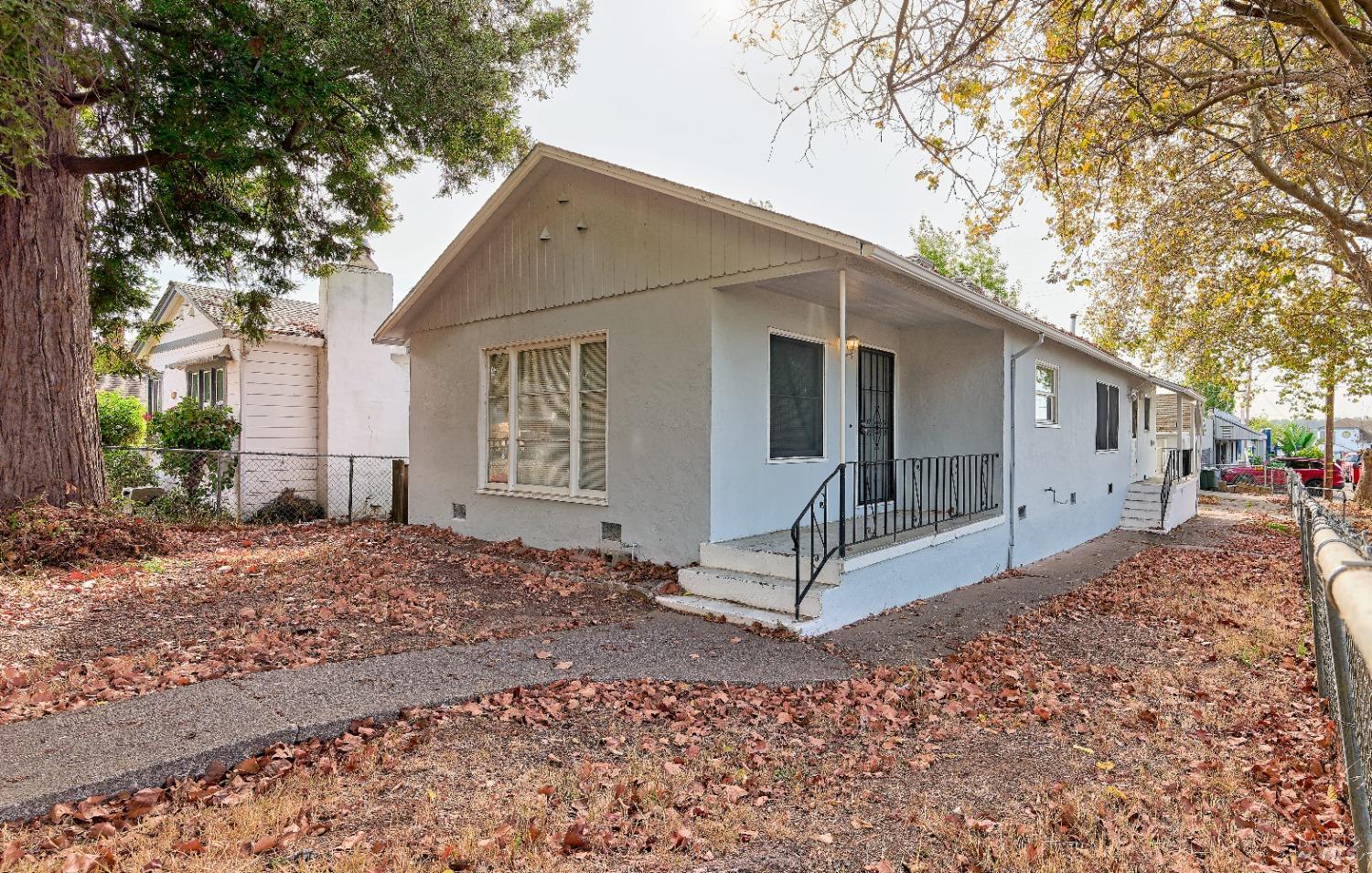 Detail Gallery Image 1 of 17 For 501 Wallace Ave, Vallejo,  CA 94590 - 2 Beds | 2 Baths