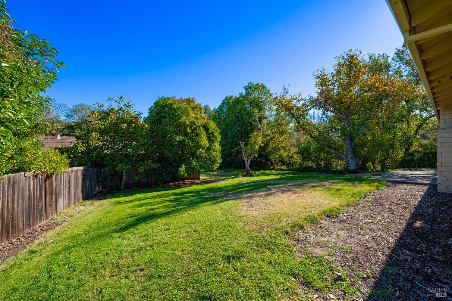 Detail Gallery Image 20 of 23 For 270 Temelec Cir, Sonoma,  CA 95476 - 2 Beds | 2 Baths