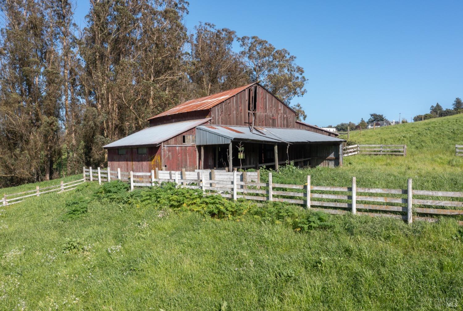 Detail Gallery Image 22 of 46 For 840 W Railroad Ave, Cotati,  CA 94931 - 3 Beds | 2 Baths