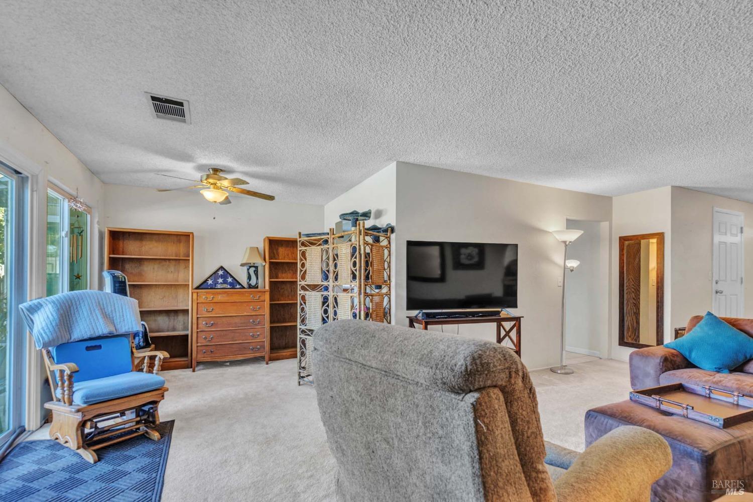 Detail Gallery Image 17 of 46 For 1736 Marshall Rd, Vacaville,  CA 95687 - 3 Beds | 2 Baths