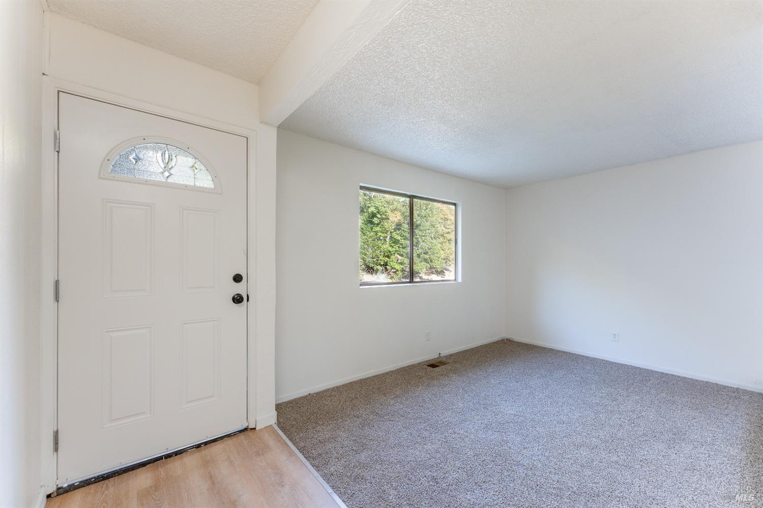 Detail Gallery Image 2 of 24 For 24523 Cypress Dr, Willits,  CA 95490 - 3 Beds | 2 Baths