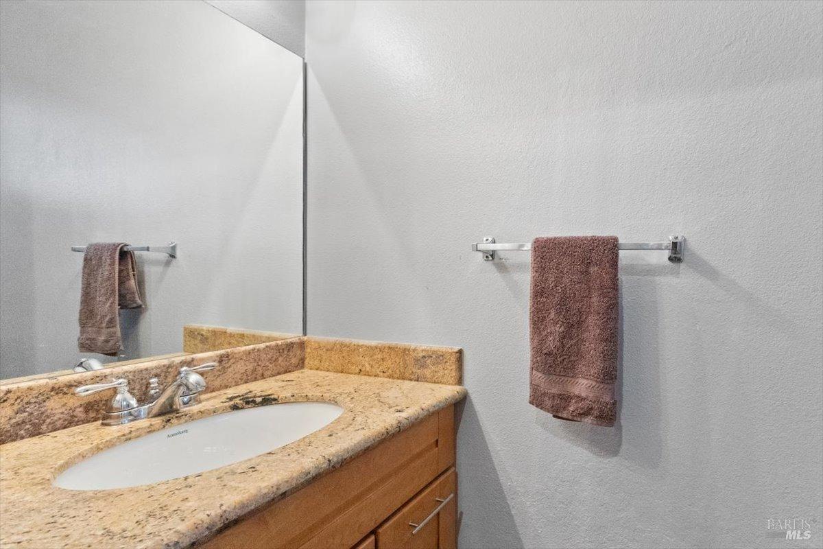 Detail Gallery Image 14 of 26 For 44 Redwood Ct, Santa Rosa,  CA 95409 - 2 Beds | 1/1 Baths