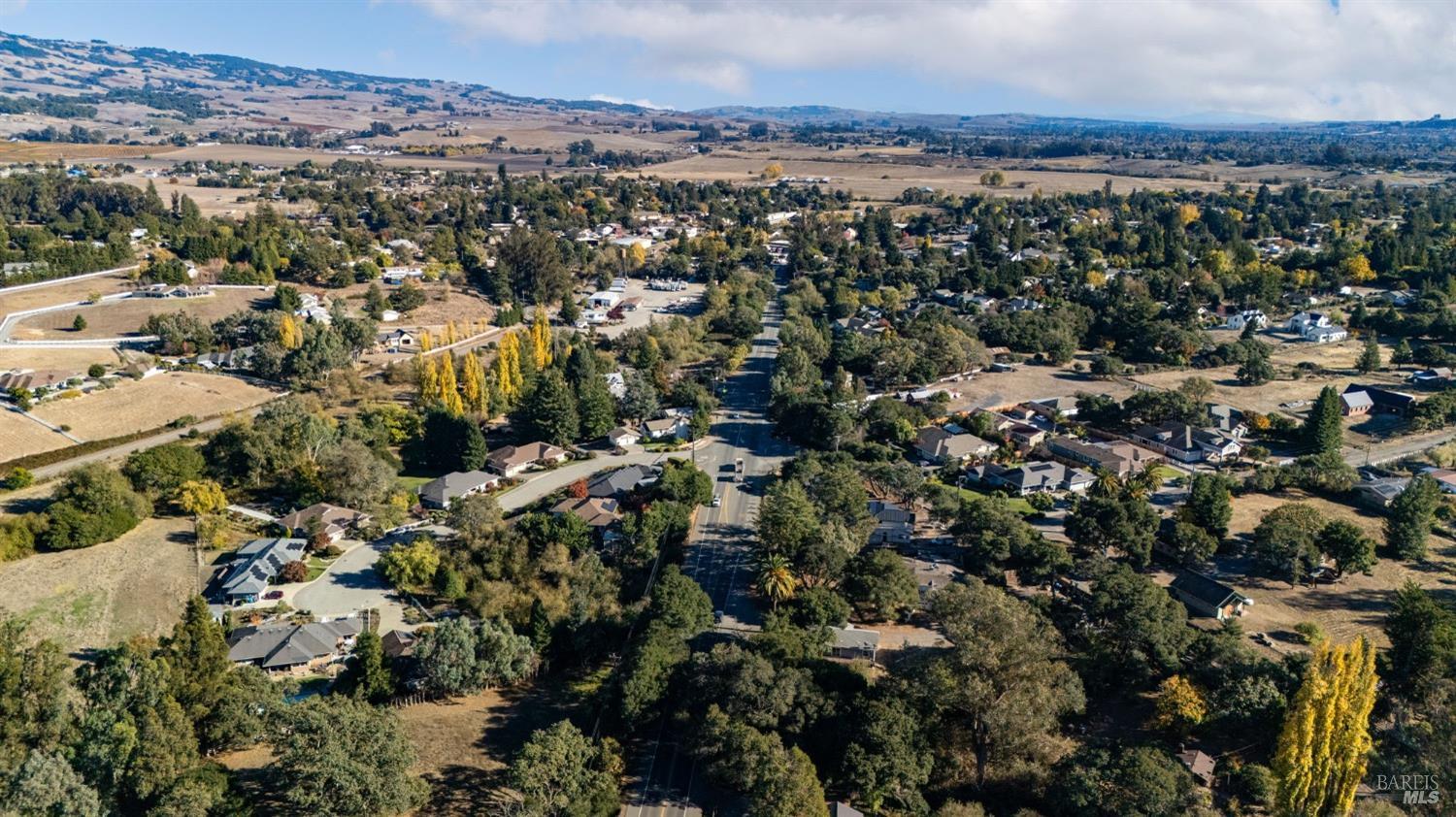 Detail Gallery Image 28 of 29 For 10491 Old Redwood Hwy, Penngrove,  CA 94951 - 2 Beds | 1 Baths