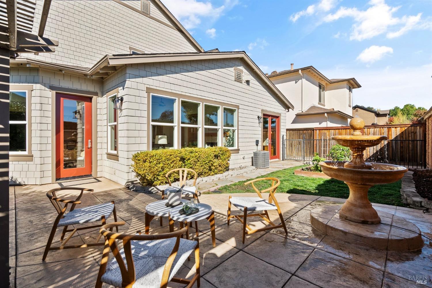 Detail Gallery Image 37 of 52 For 1926 Catenacci Ct, Petaluma,  CA 94954 - 5 Beds | 4/1 Baths