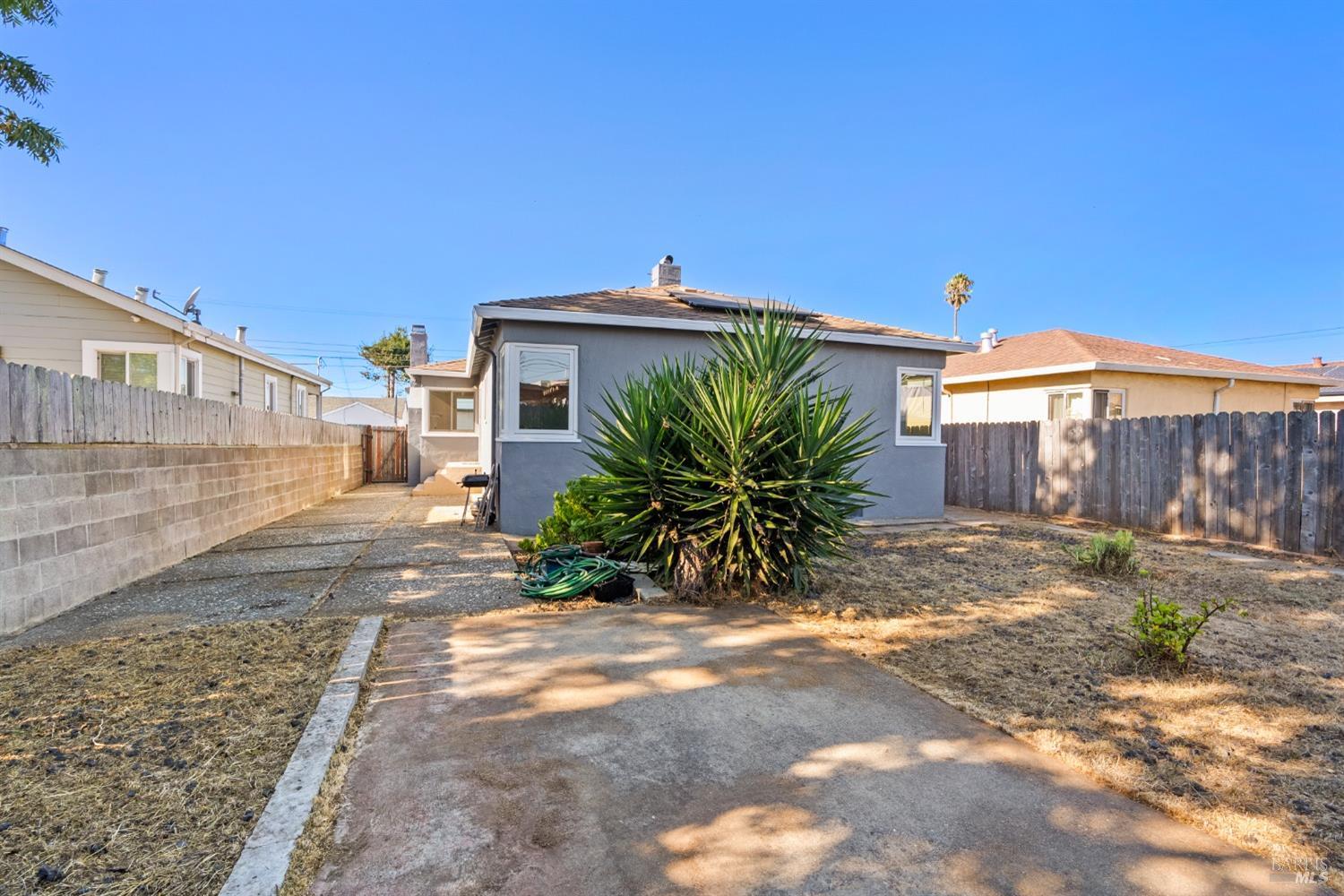 Detail Gallery Image 20 of 23 For 332 S 19th St, Richmond,  CA 94804 - 2 Beds | 1 Baths