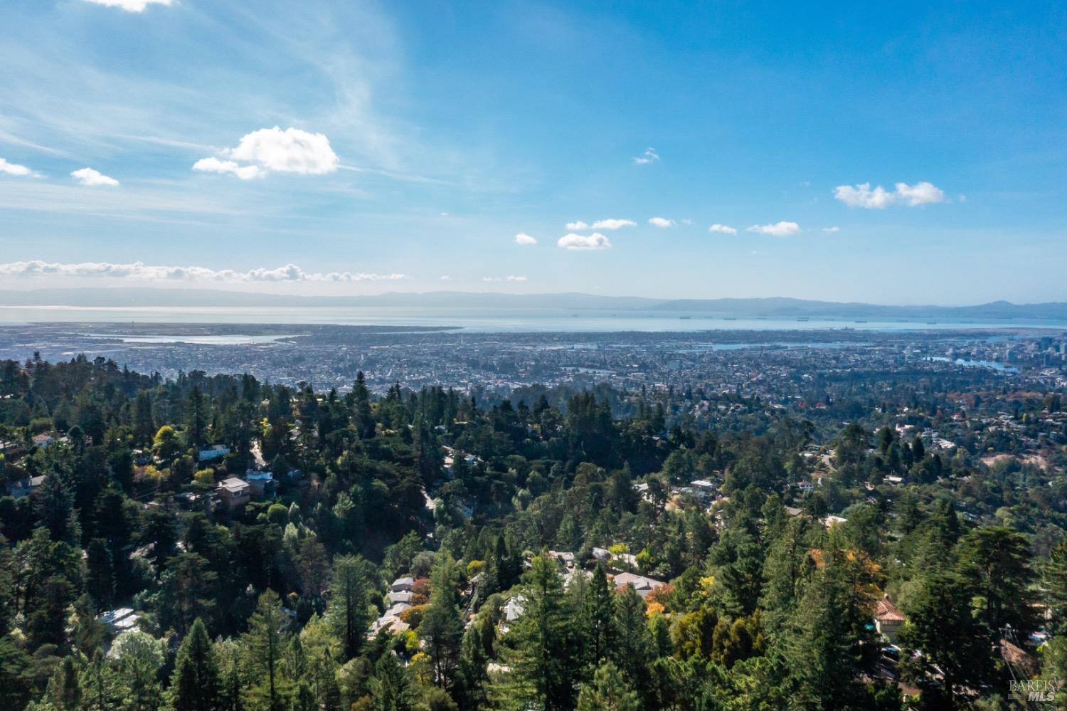 Detail Gallery Image 72 of 73 For 2720 Carisbrook Dr, Oakland,  CA 94611 - 3 Beds | 2/1 Baths