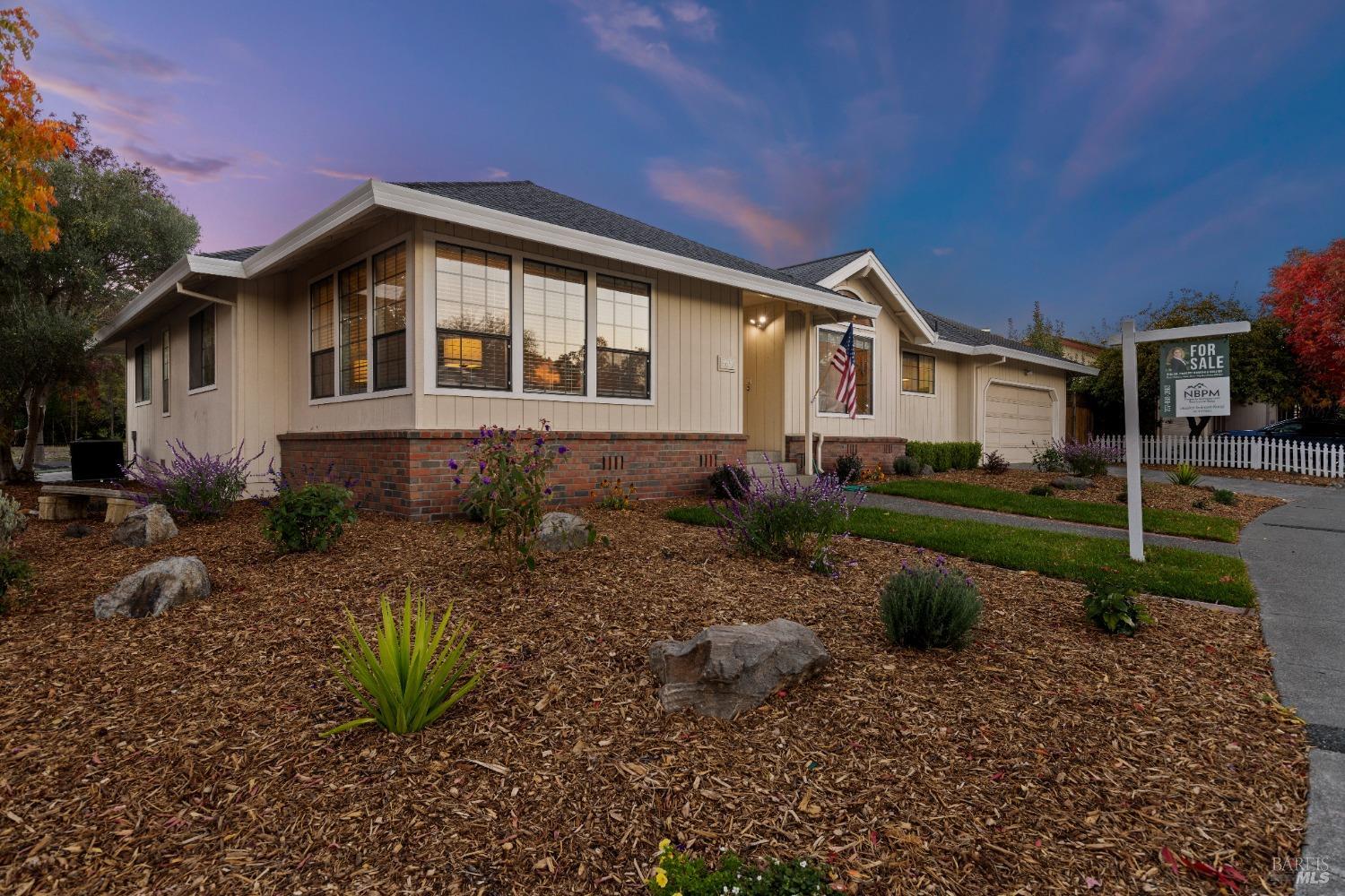 Detail Gallery Image 38 of 42 For 6651 Greenmeadow Ct, Santa Rosa,  CA 95409 - 3 Beds | 2 Baths