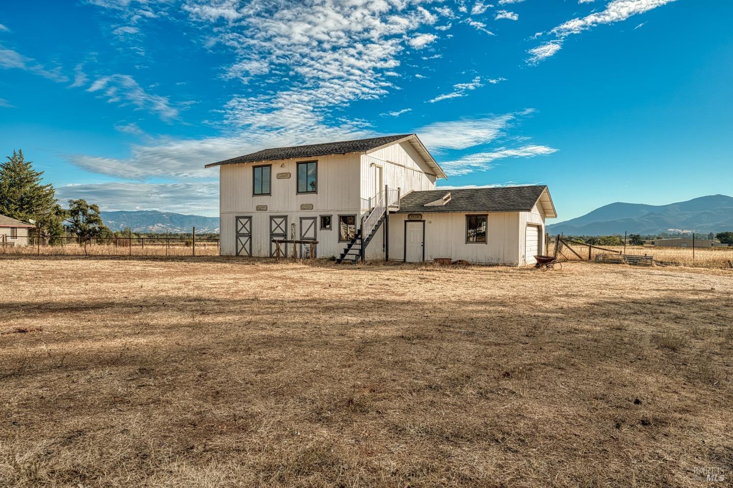 Detail Gallery Image 3 of 63 For 4850 George Rd, Lakeport,  CA 95453 - 3 Beds | 3 Baths